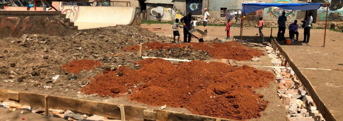 Uganda Skatepool Bauarbeiten